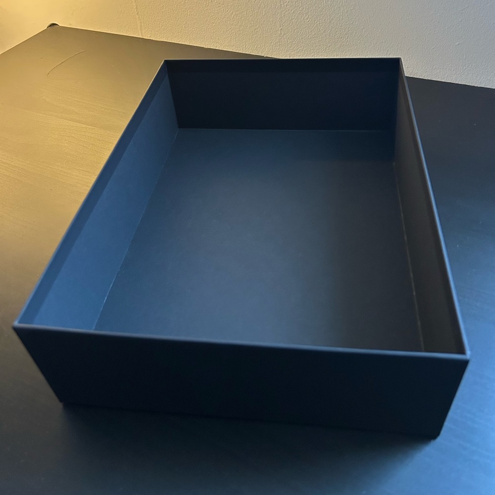 Authentic CHANEL Telescope Box - Originally for Chanel Square Scarf - Picture 4 of 5